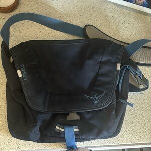 Osprey mini messenger bag